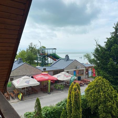 Balatonfůzfő Sunset Beach Apartman מראה חיצוני תמונה