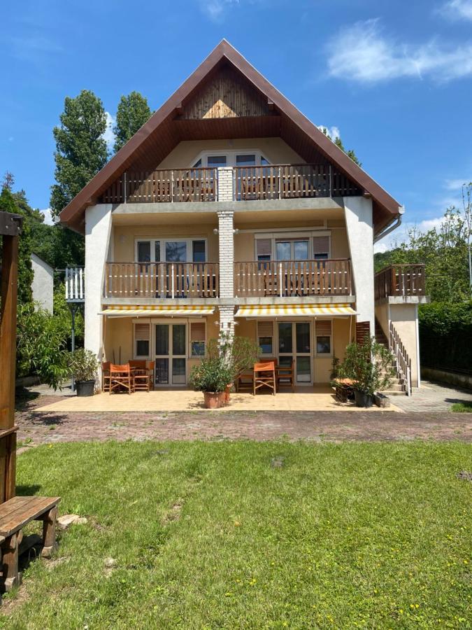 Balatonfůzfő Sunset Beach Apartman מראה חיצוני תמונה