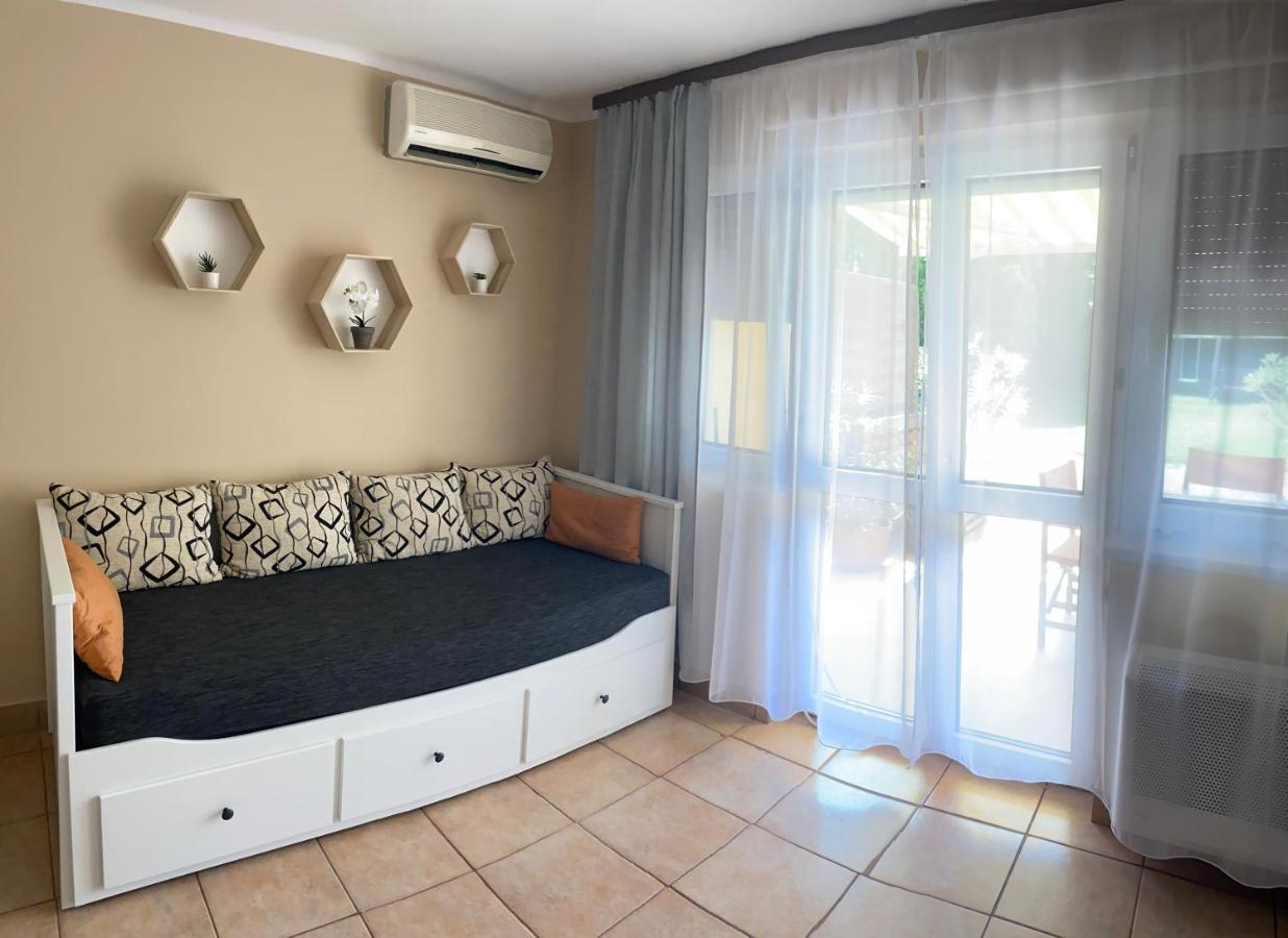 Balatonfůzfő Sunset Beach Apartman מראה חיצוני תמונה