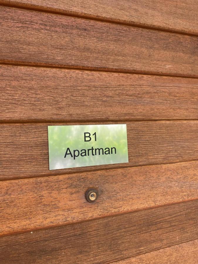 Balatonfůzfő Sunset Beach Apartman מראה חיצוני תמונה